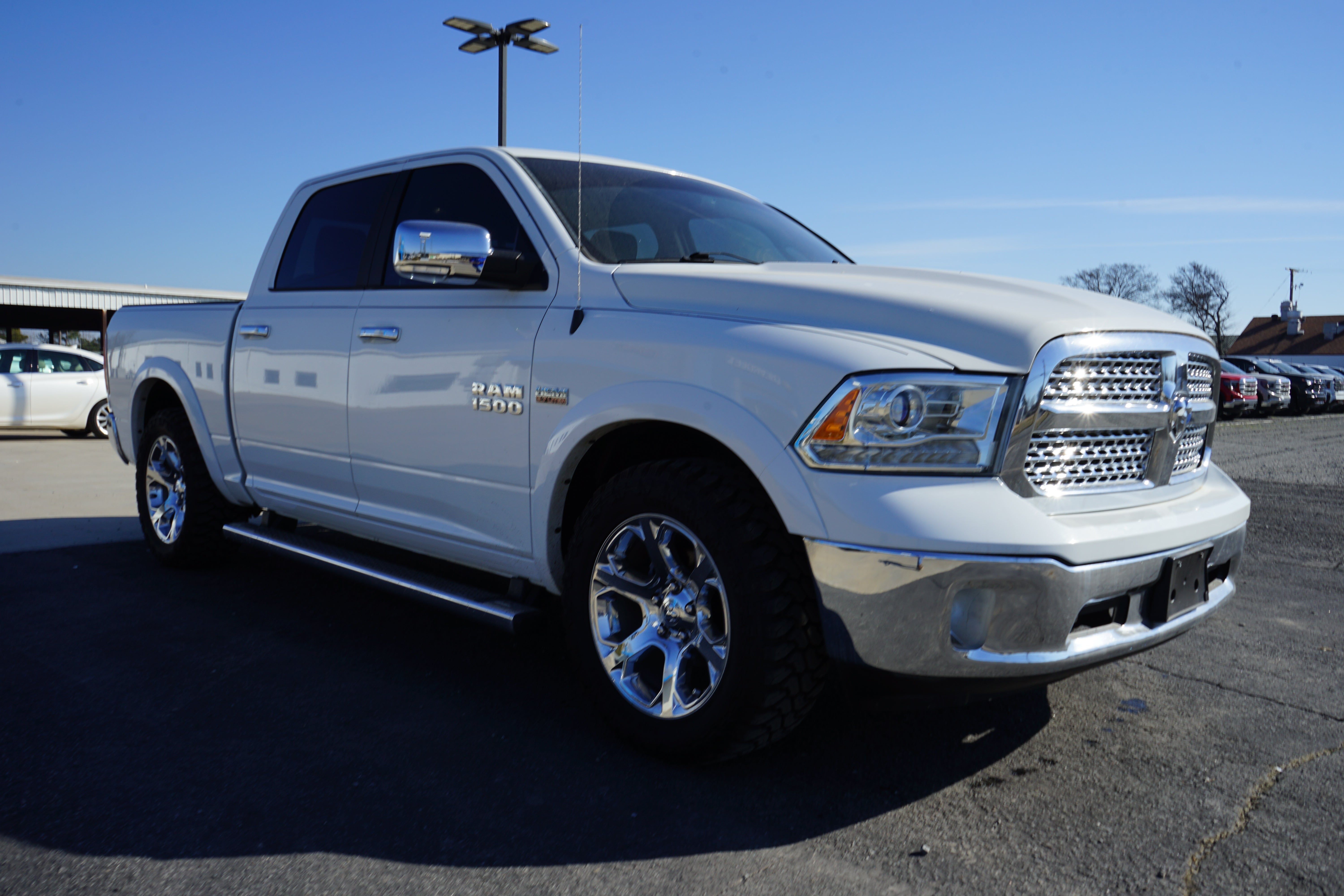 2017 RAM 1500 LARAM Base