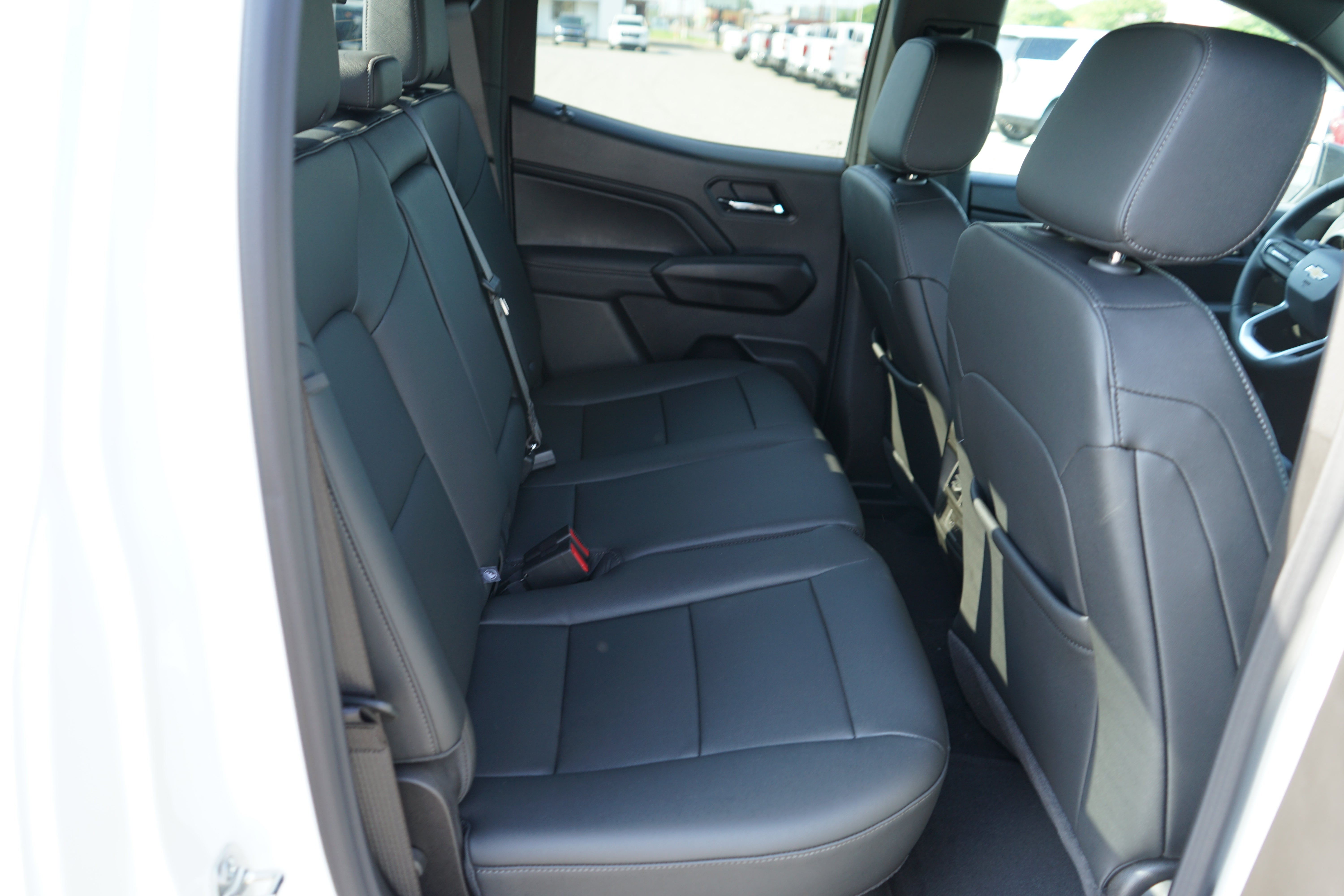 2025 Chevrolet Colorado WT/LT