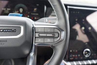 2025 GMC Acadia Denali