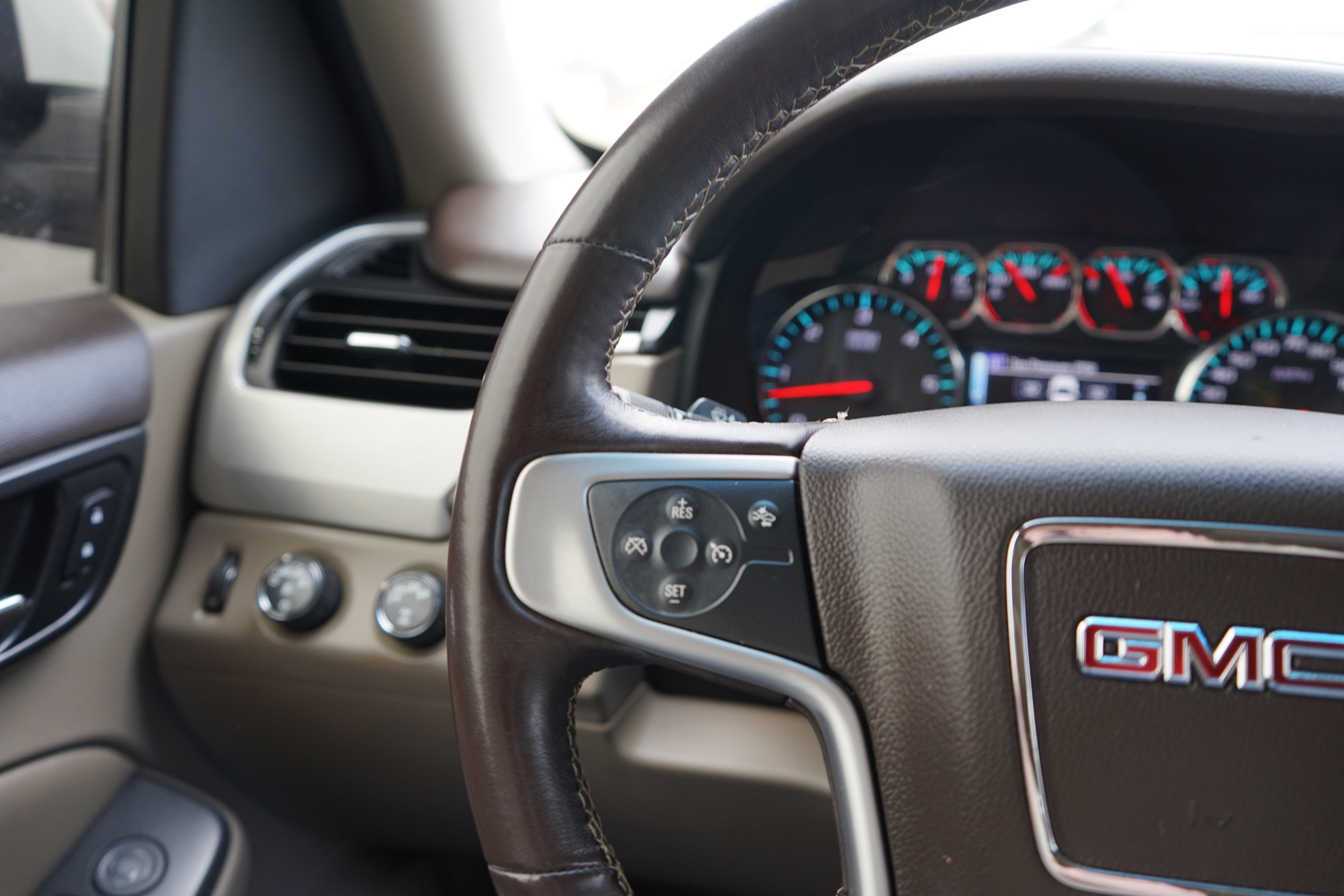 2019 GMC Yukon SLT Standard Edition