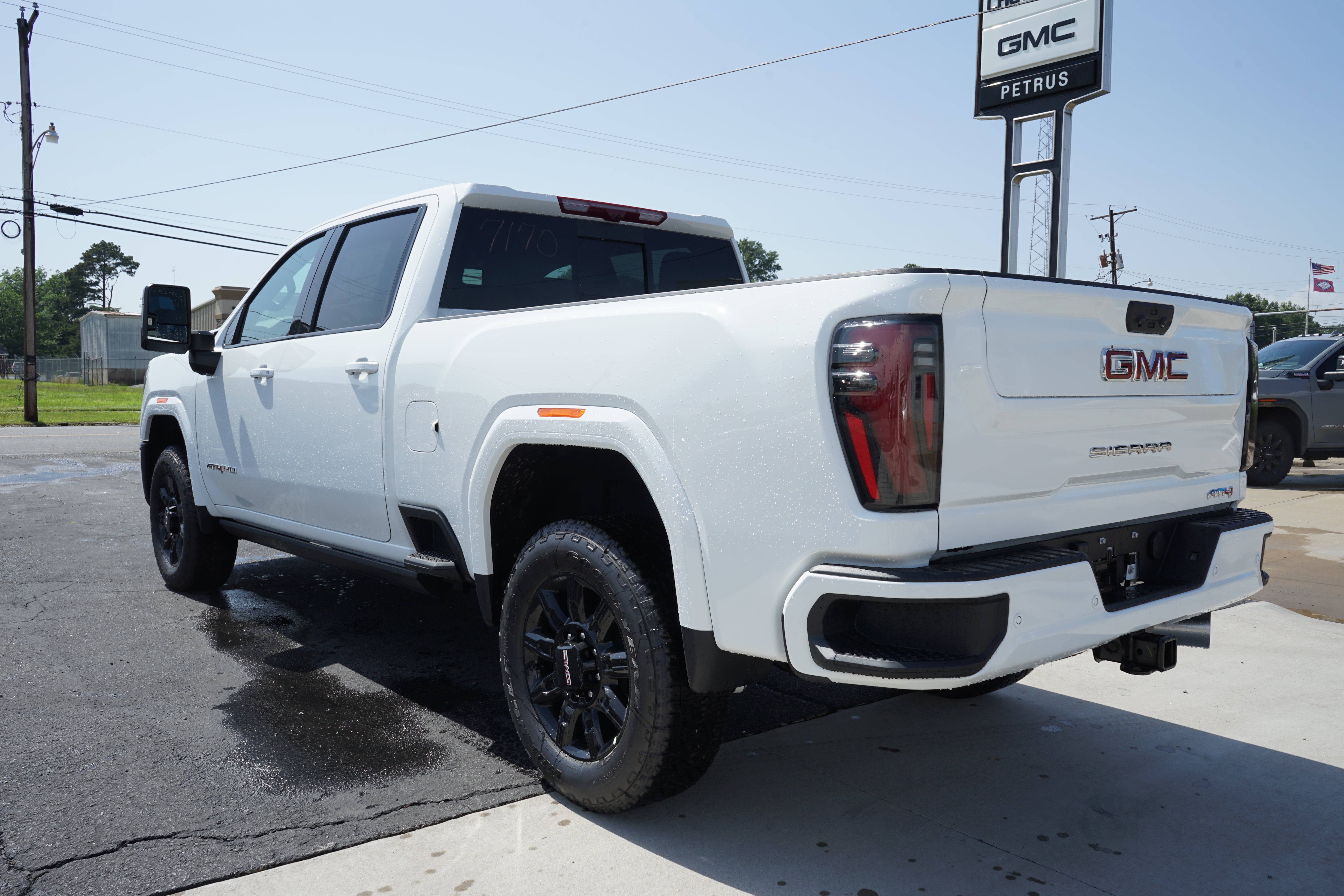 2025 GMC Sierra 2500 HD AT4
