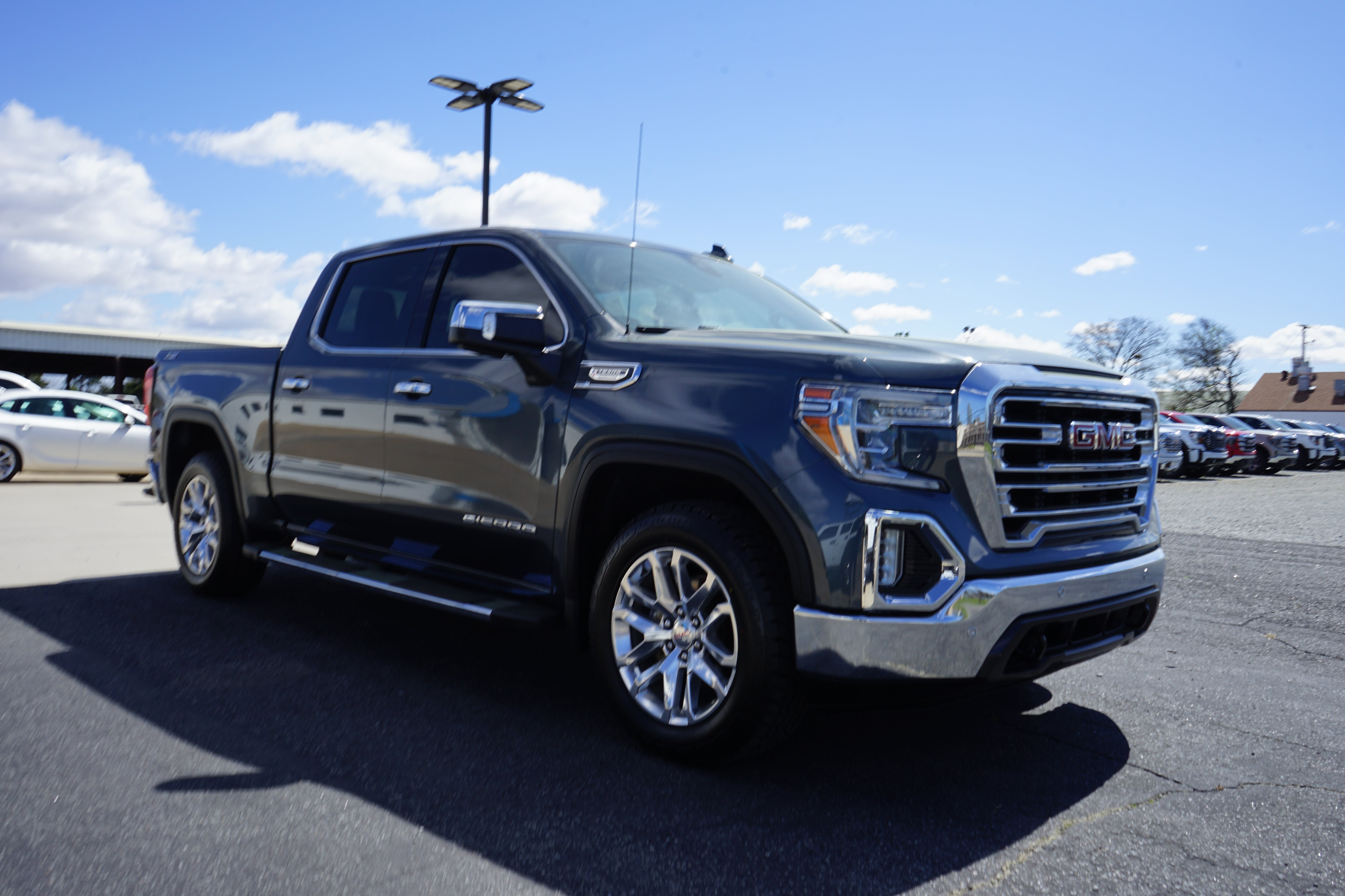 2021 GMC Sierra 1500 SLT