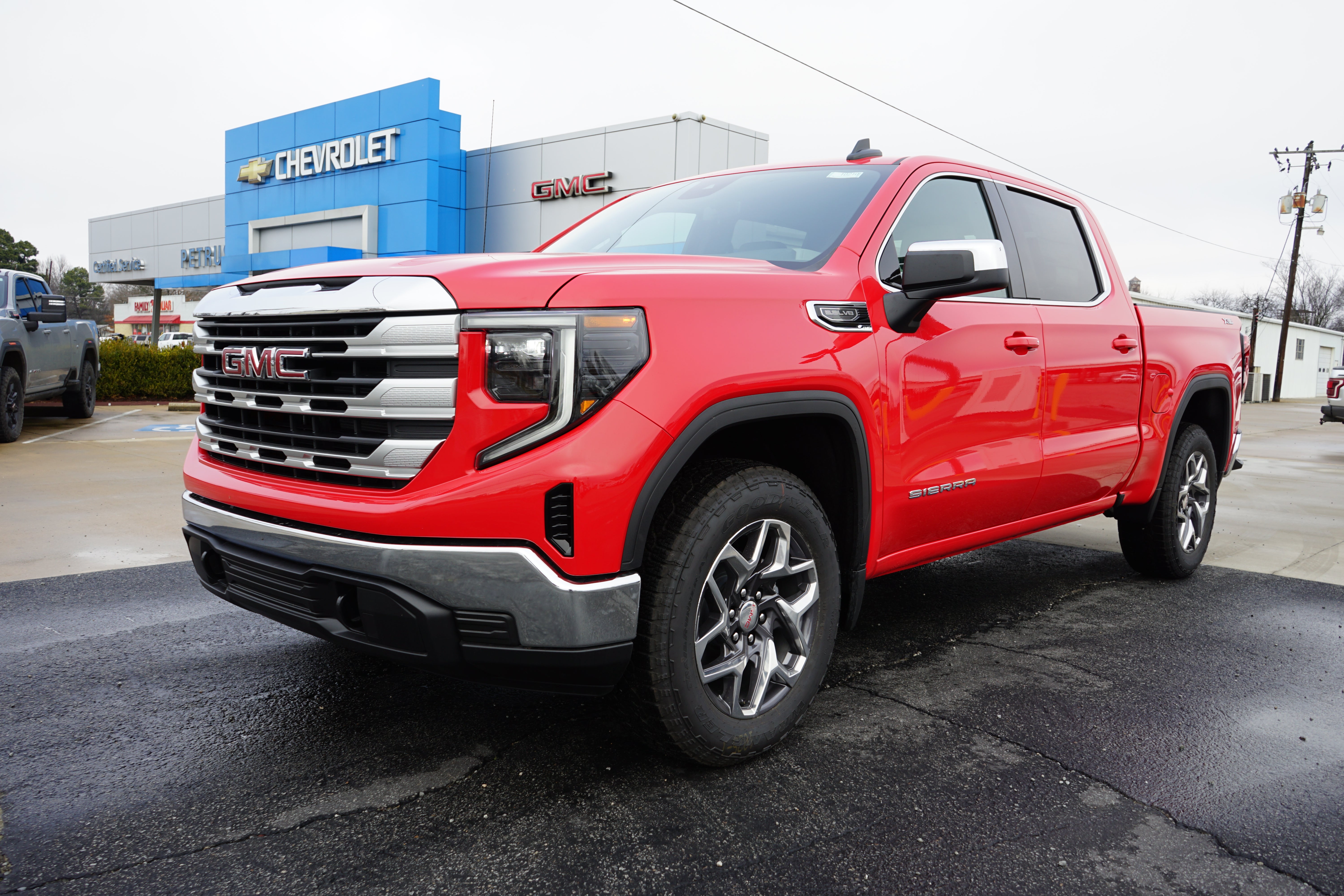 2026 GMC Sierra 1500 SLE