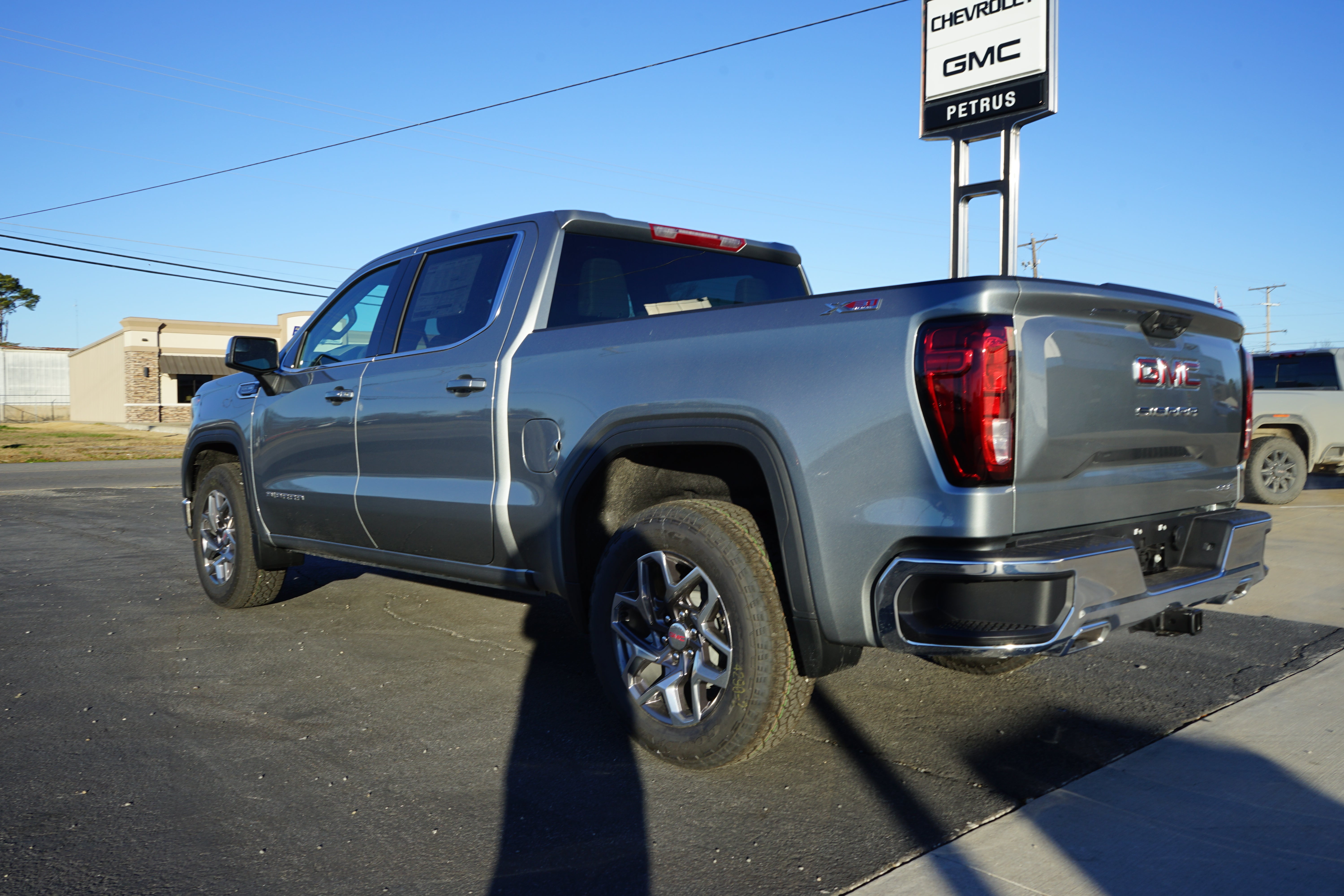 2026 GMC Sierra 1500 SLE