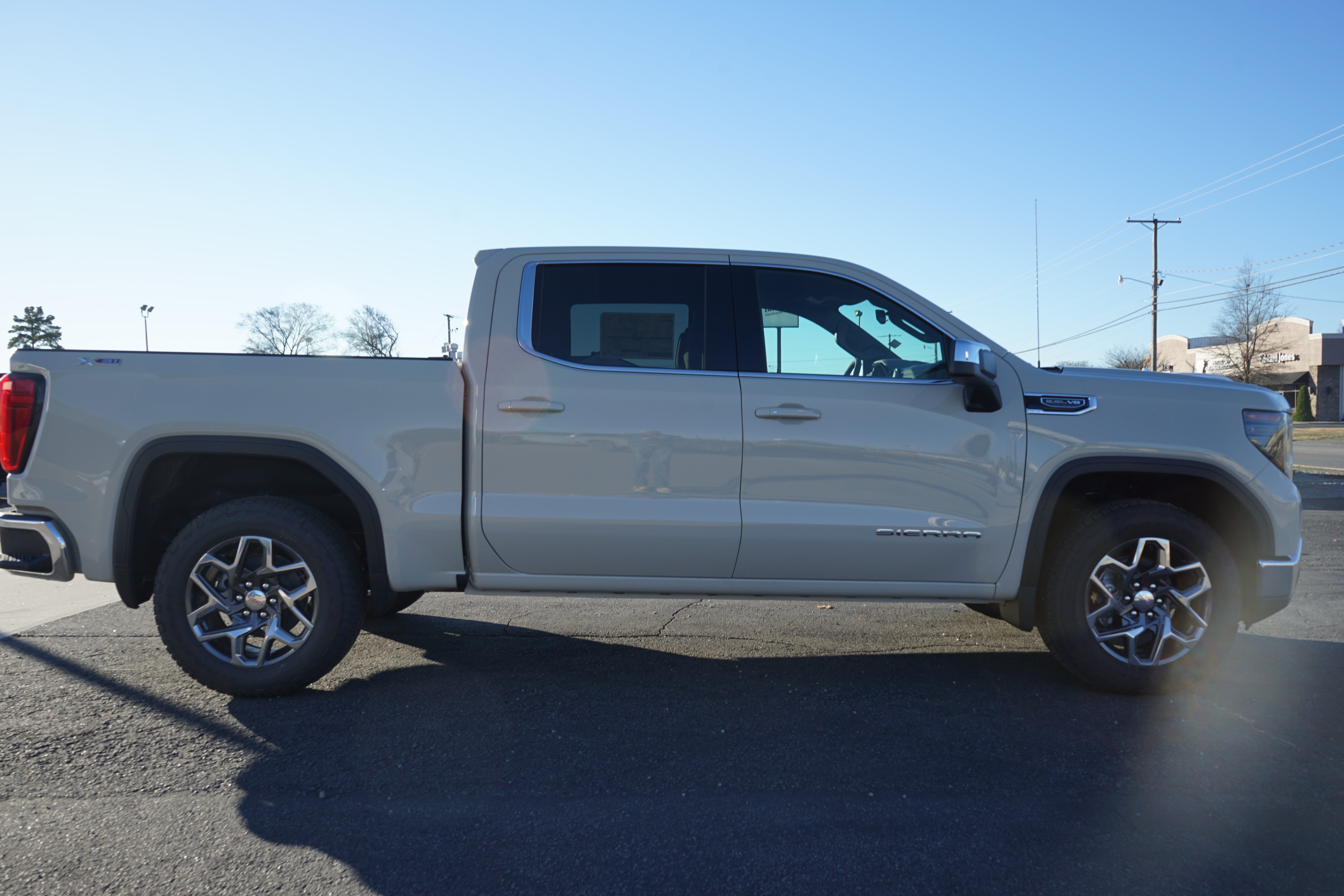 2026 GMC Sierra 1500 SLE