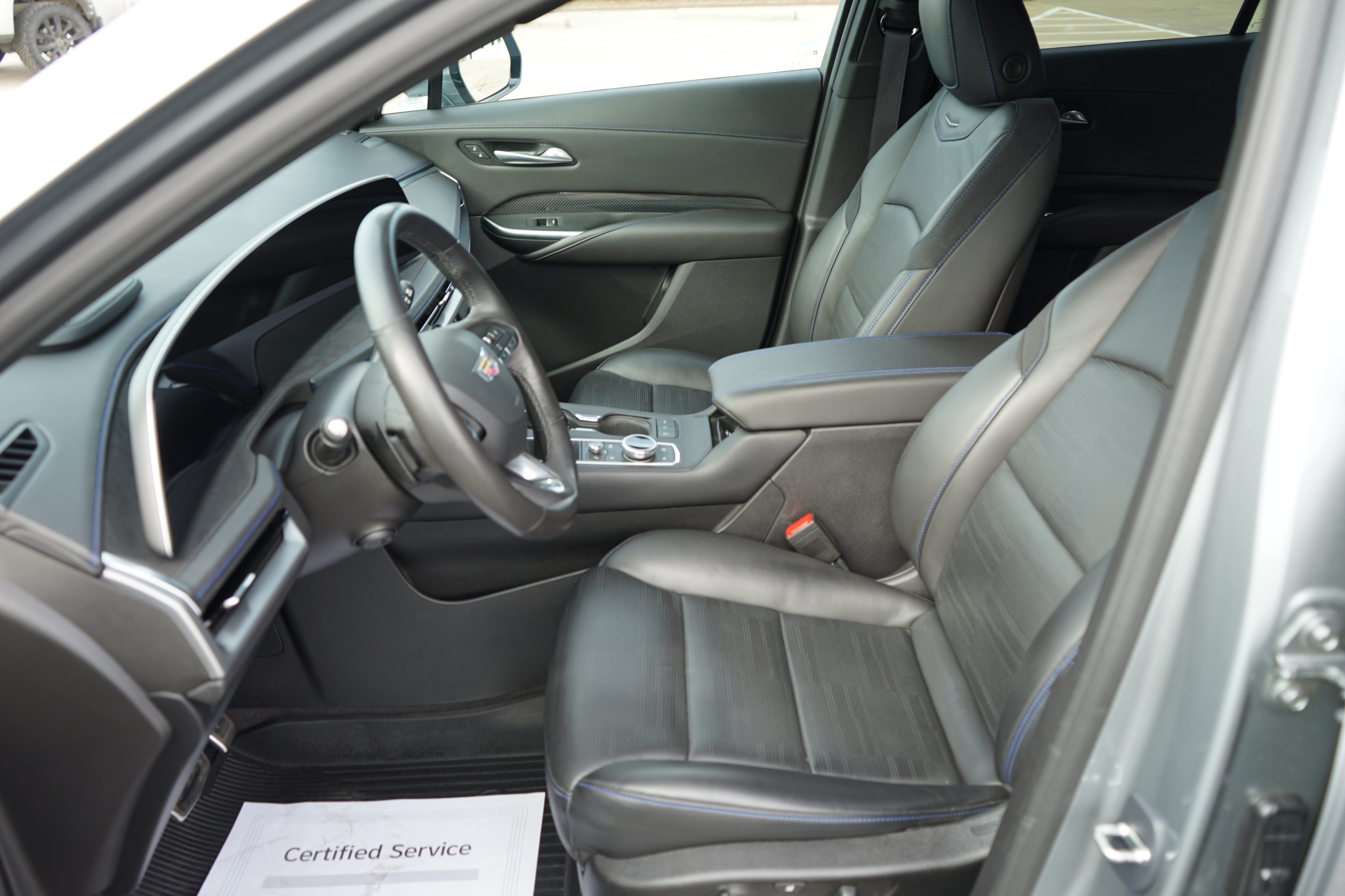 2024 Cadillac XT4 Sport