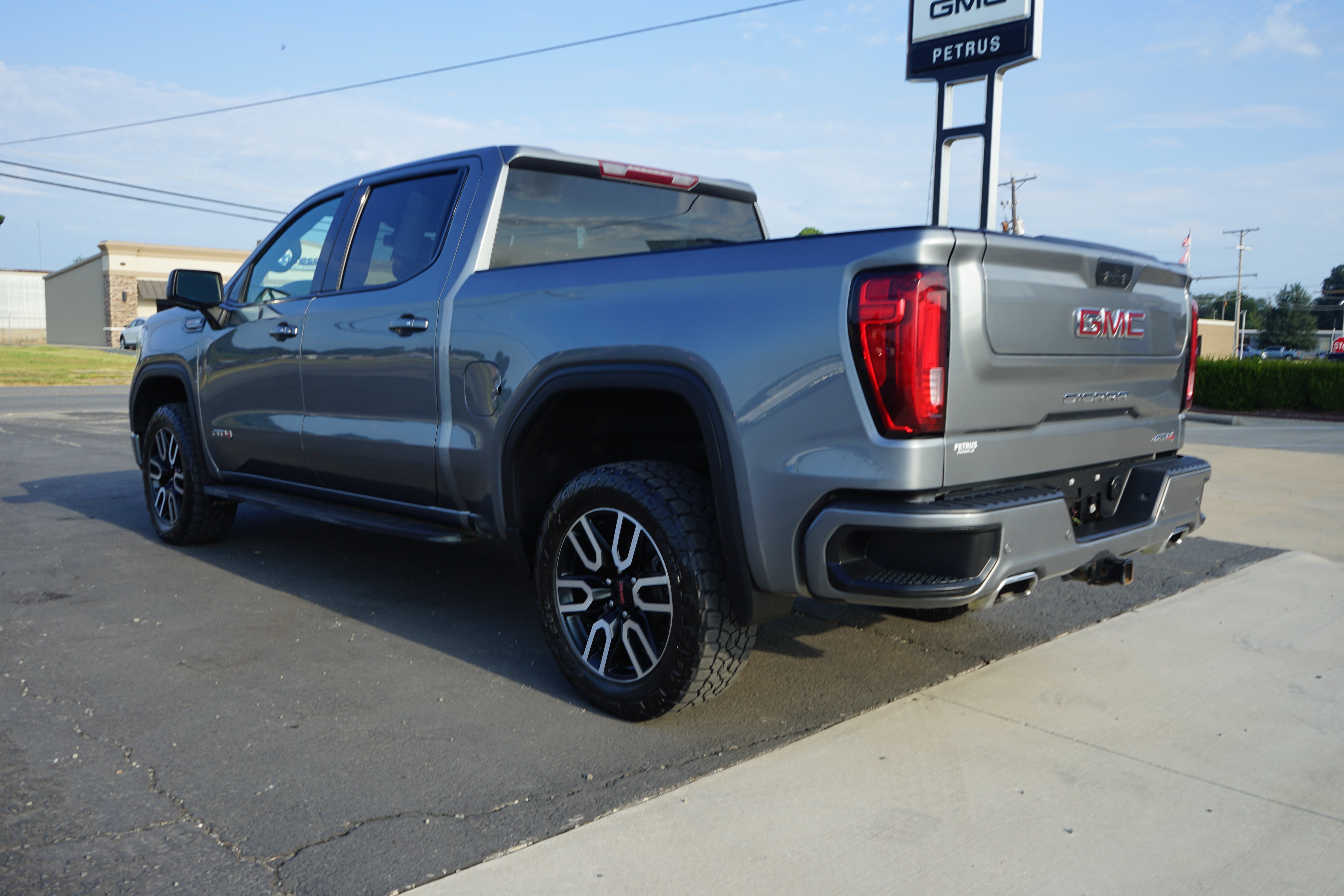2022 GMC Sierra 1500 Limited AT4