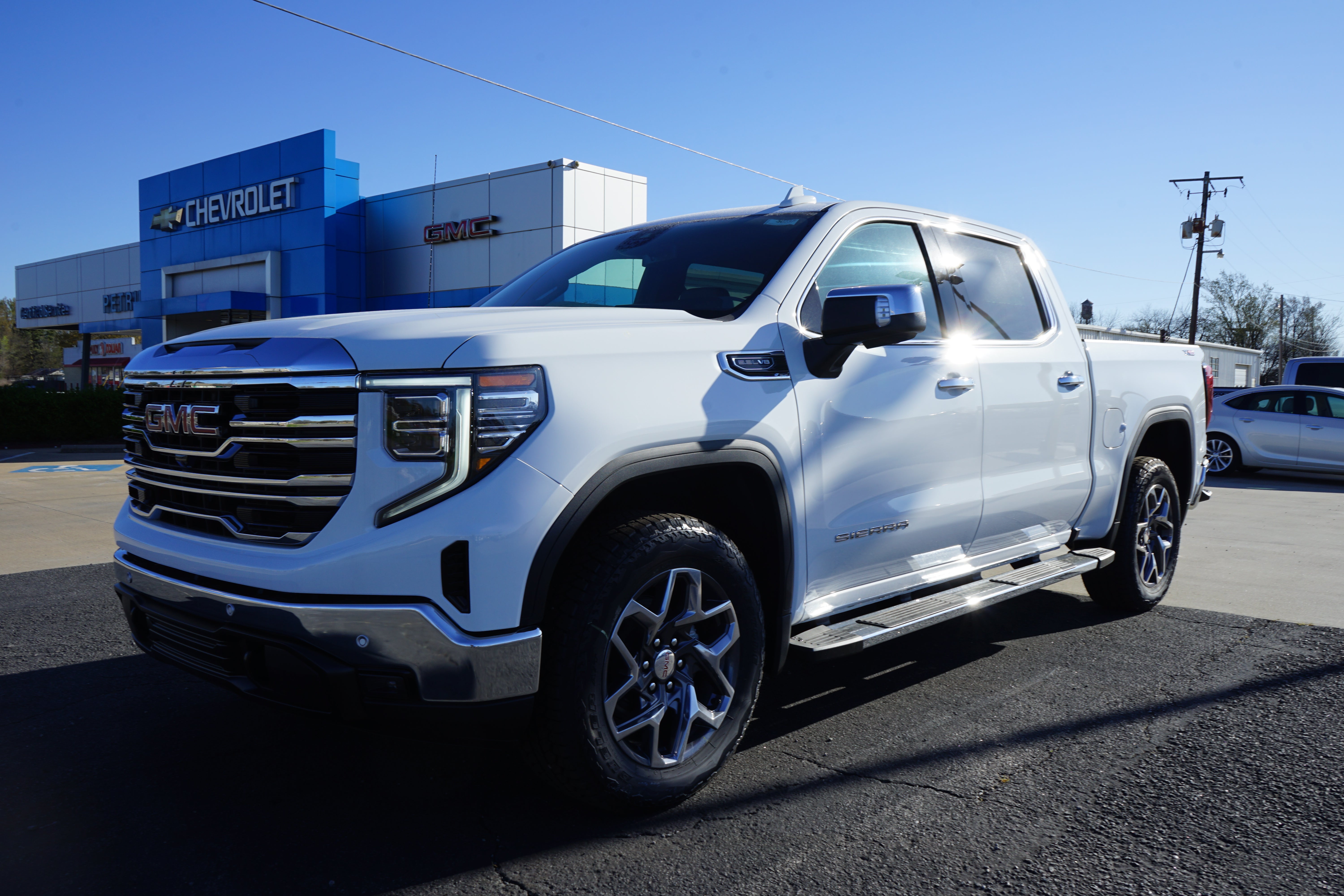 2026 GMC Sierra 1500 SLT