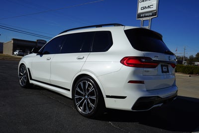 2022 BMW X7 M50i