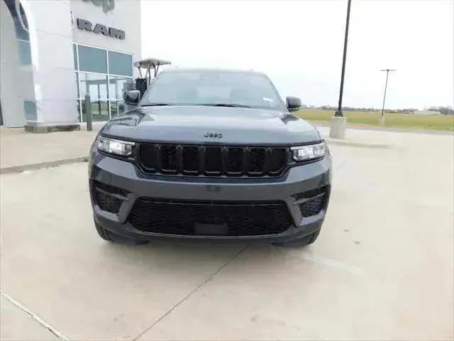 2025 Jeep Grand Cherokee GRAND CHEROKEE ALTITUDE X 4X4