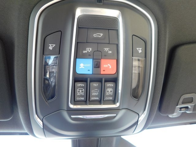 2025 Jeep Grand Cherokee GRAND CHEROKEE L LIMITED 4X2