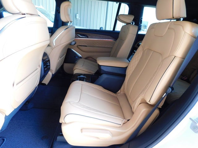 2026 Jeep Grand Cherokee GRAND CHEROKEE L SUMMIT 4X4