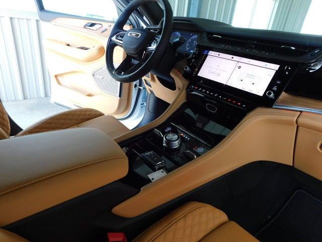 2026 Jeep Grand Cherokee GRAND CHEROKEE L SUMMIT 4X4