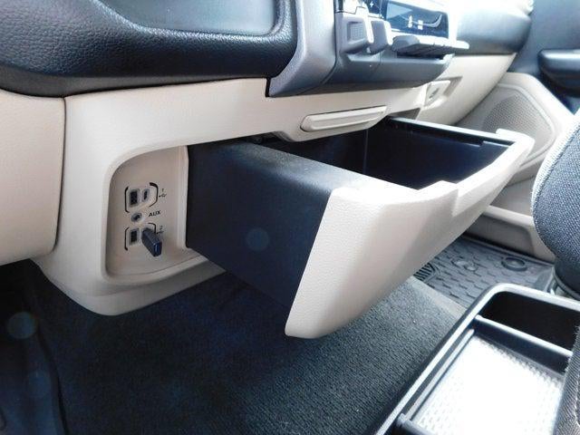 2021 RAM 1500 Big Horn Quad Cab 4x4 6'4' Box