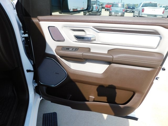 2025 RAM Ram 1500 RAM 1500 LARAMIE CREW CAB 4X4 5'7' BOX