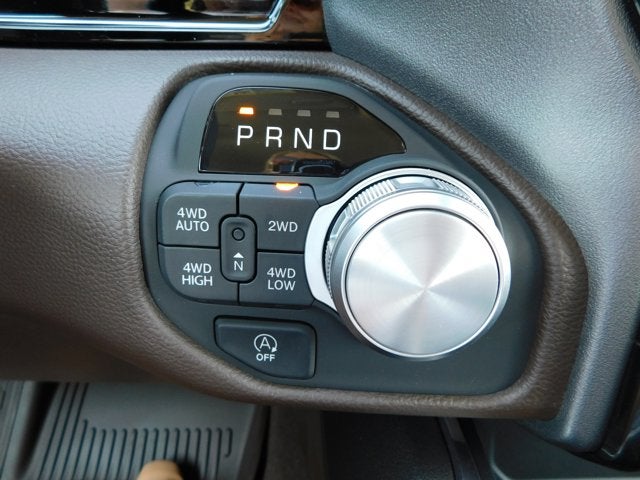 2025 RAM Ram 1500 RAM 1500 LARAMIE CREW CAB 4X4 5'7' BOX