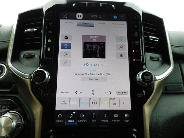 2022 RAM 1500 Laramie Crew Cab 4x4 5'7' Box