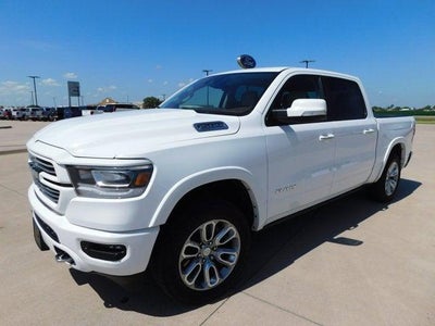 2022 RAM 1500 Laramie Crew Cab 4x4 5'7' Box