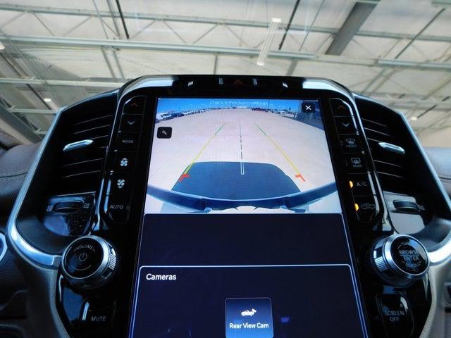 2022 RAM 1500 Laramie Crew Cab 4x4 5'7' Box