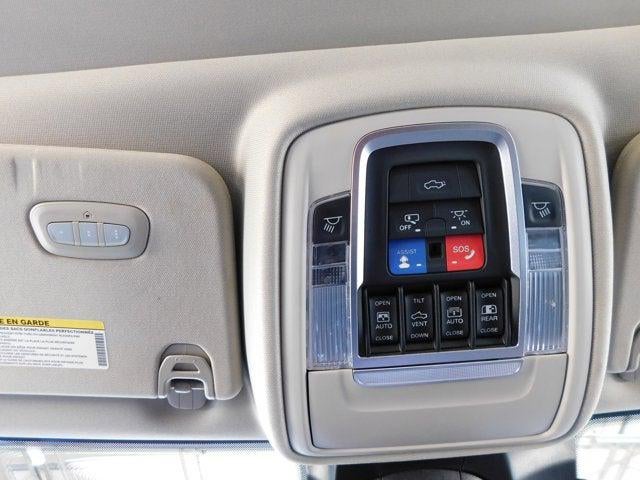 2022 RAM 1500 Laramie Crew Cab 4x4 5'7' Box