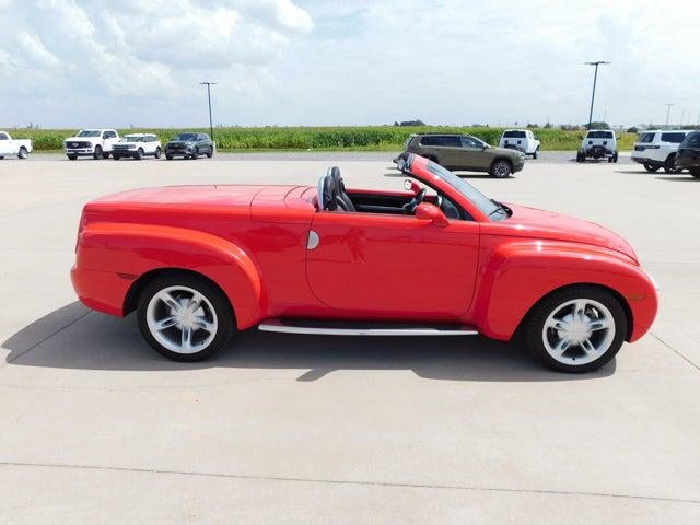 2004 Chevrolet SSR LS