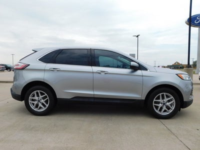 2021 Ford Edge Base