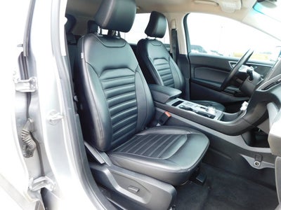 2021 Ford Edge Base