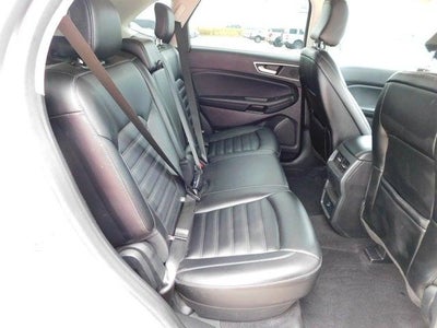 2021 Ford Edge Base