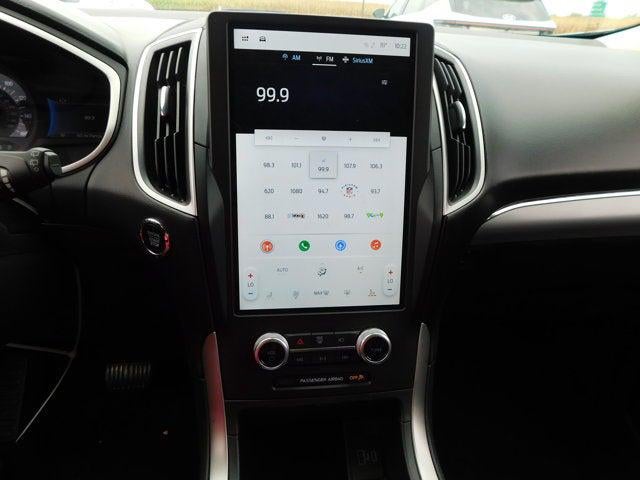 2021 Ford Edge Base