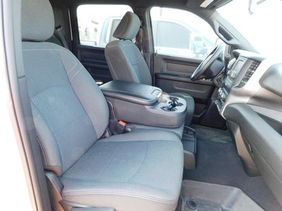 2024 RAM 3500 Tradesman Crew Cab 4x4 8' Box