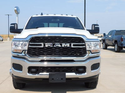 2024 RAM 3500 Tradesman Crew Cab 4x4 8' Box