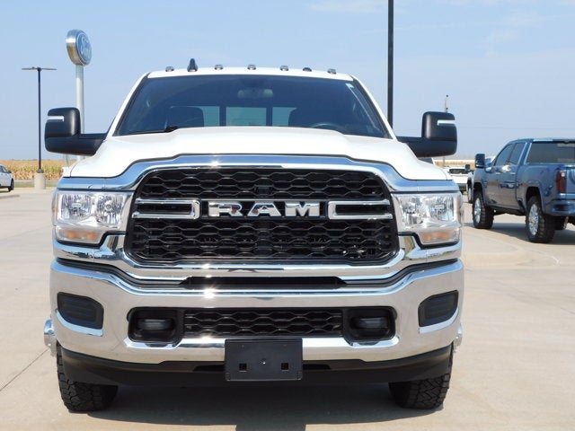 2024 RAM 3500 Tradesman Crew Cab 4x4 8' Box