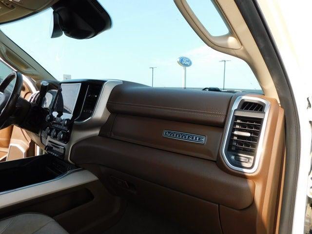 2019 RAM 2500 Laramie Crew Cab 4x4 6'4' Box