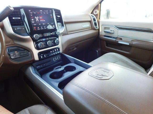 2019 RAM 2500 Laramie Crew Cab 4x4 6'4' Box
