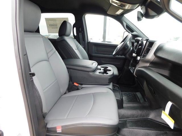 2026 RAM Ram 3500 Chassis Cab RAM 3500 TRADESMAN CREW CAB CHASSIS 4X4 60' CA