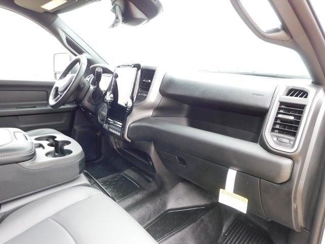 2026 RAM Ram 3500 Chassis Cab RAM 3500 TRADESMAN CREW CAB CHASSIS 4X4 60' CA