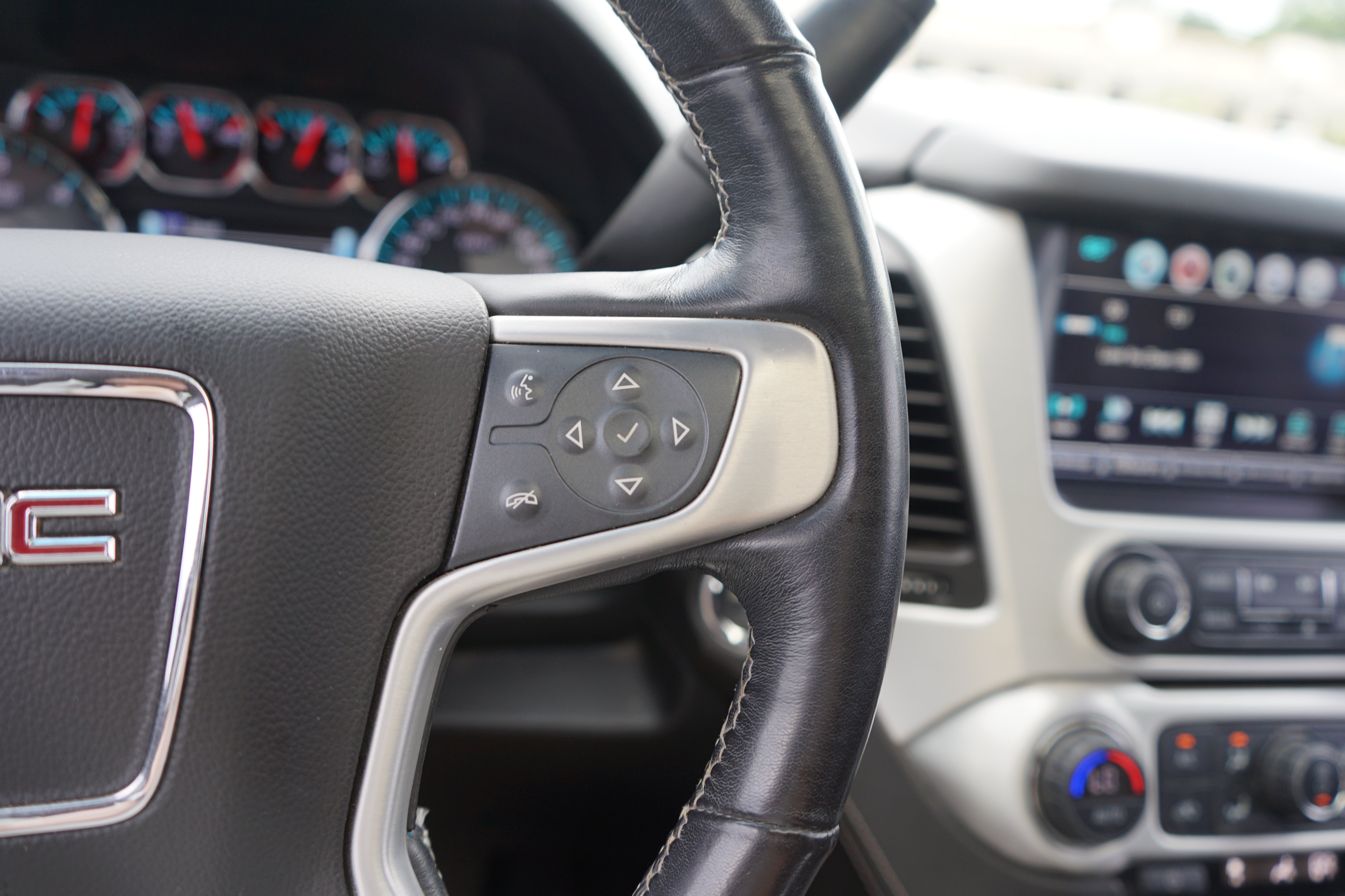 2019 GMC Yukon SLT