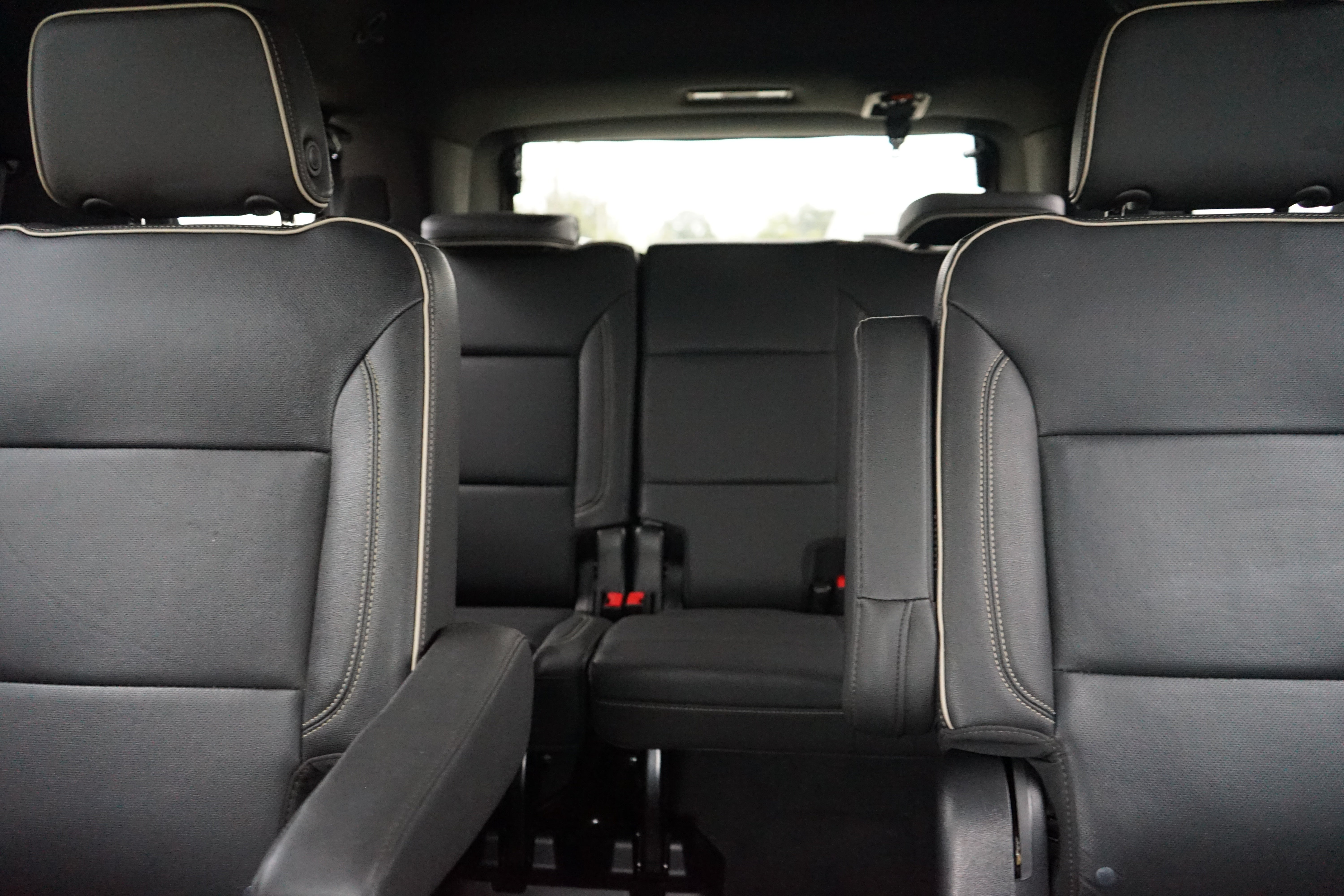 2023 GMC Yukon SLT - Photo 18