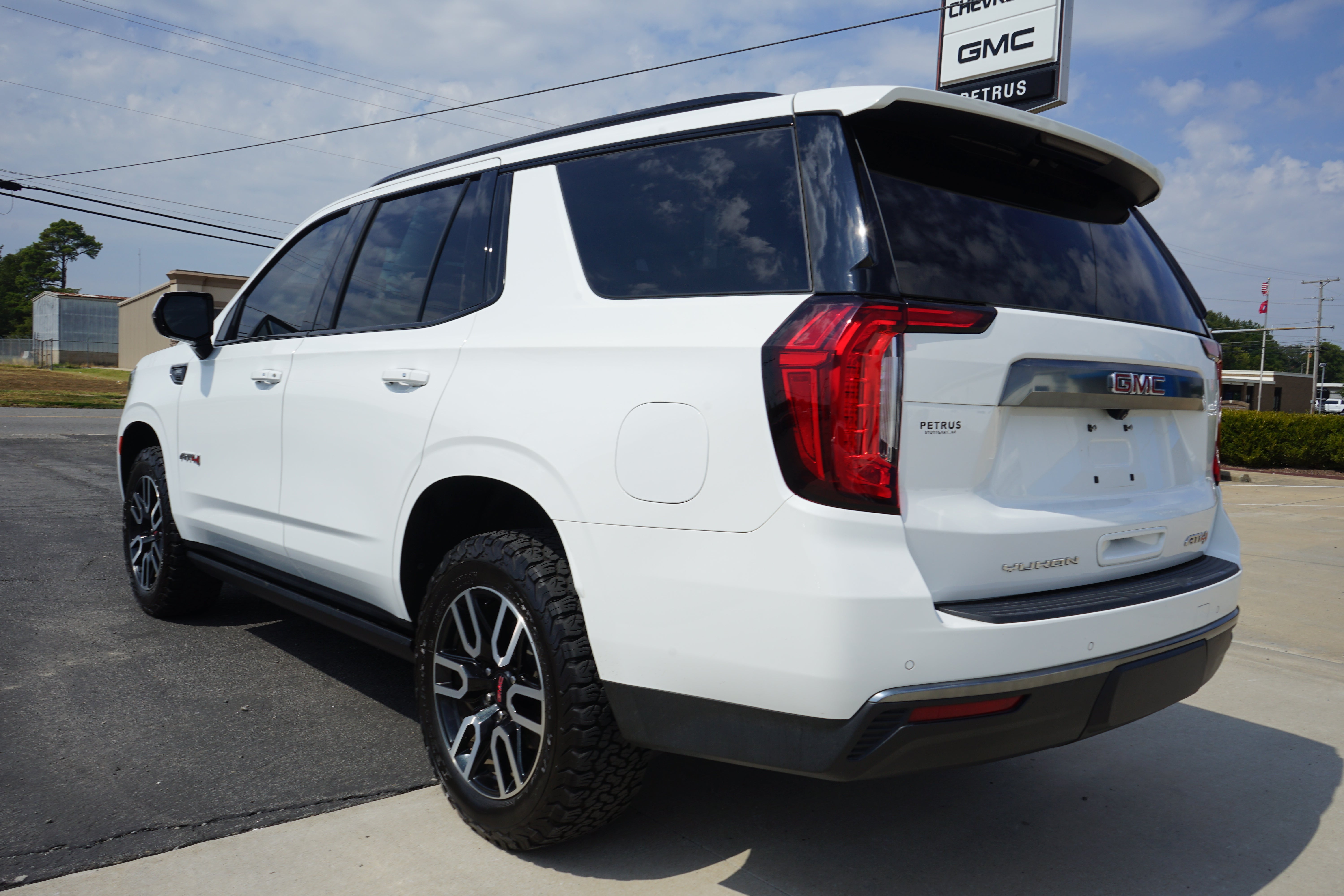 2022 GMC Yukon AT4