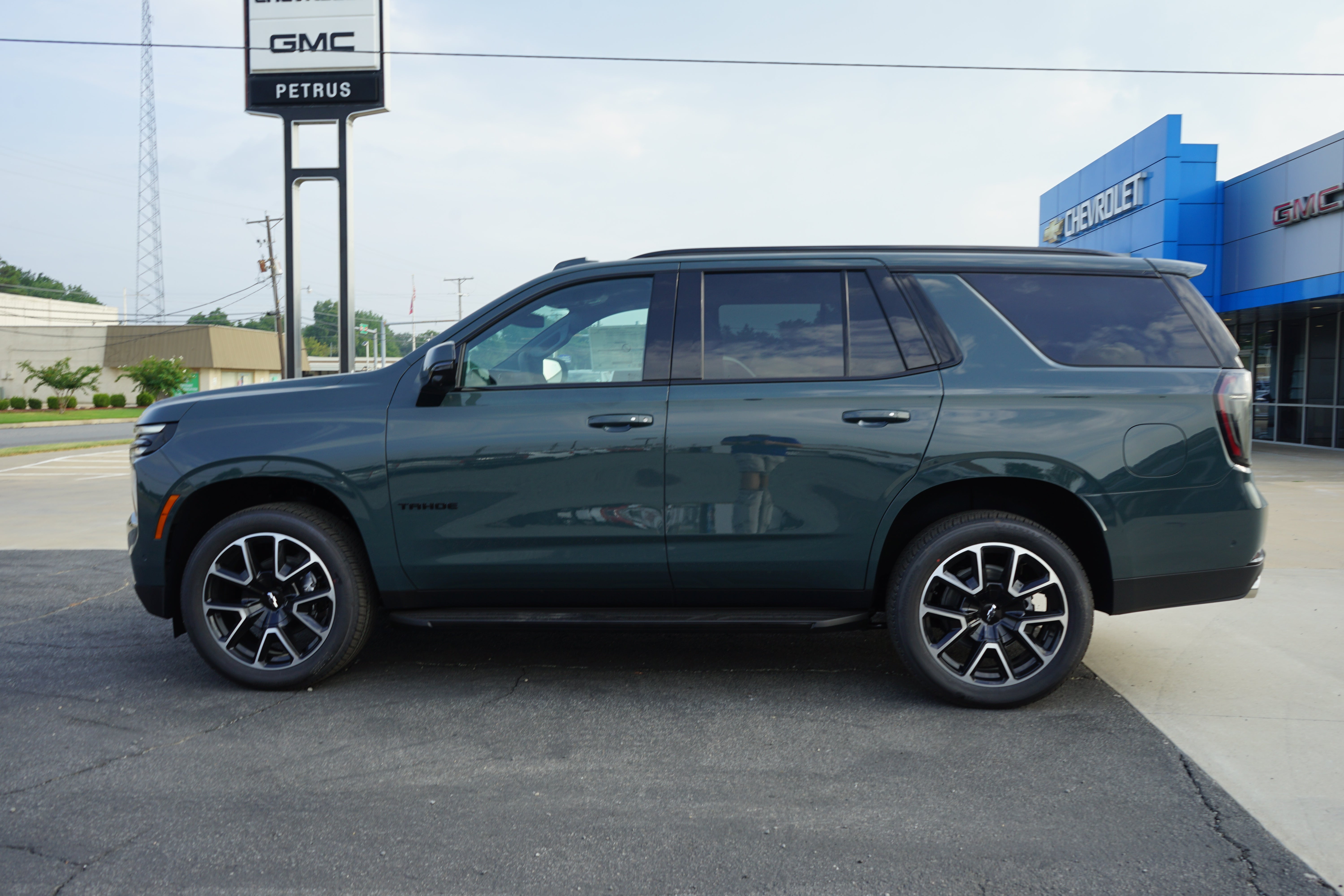 2026 Chevrolet Tahoe RST
