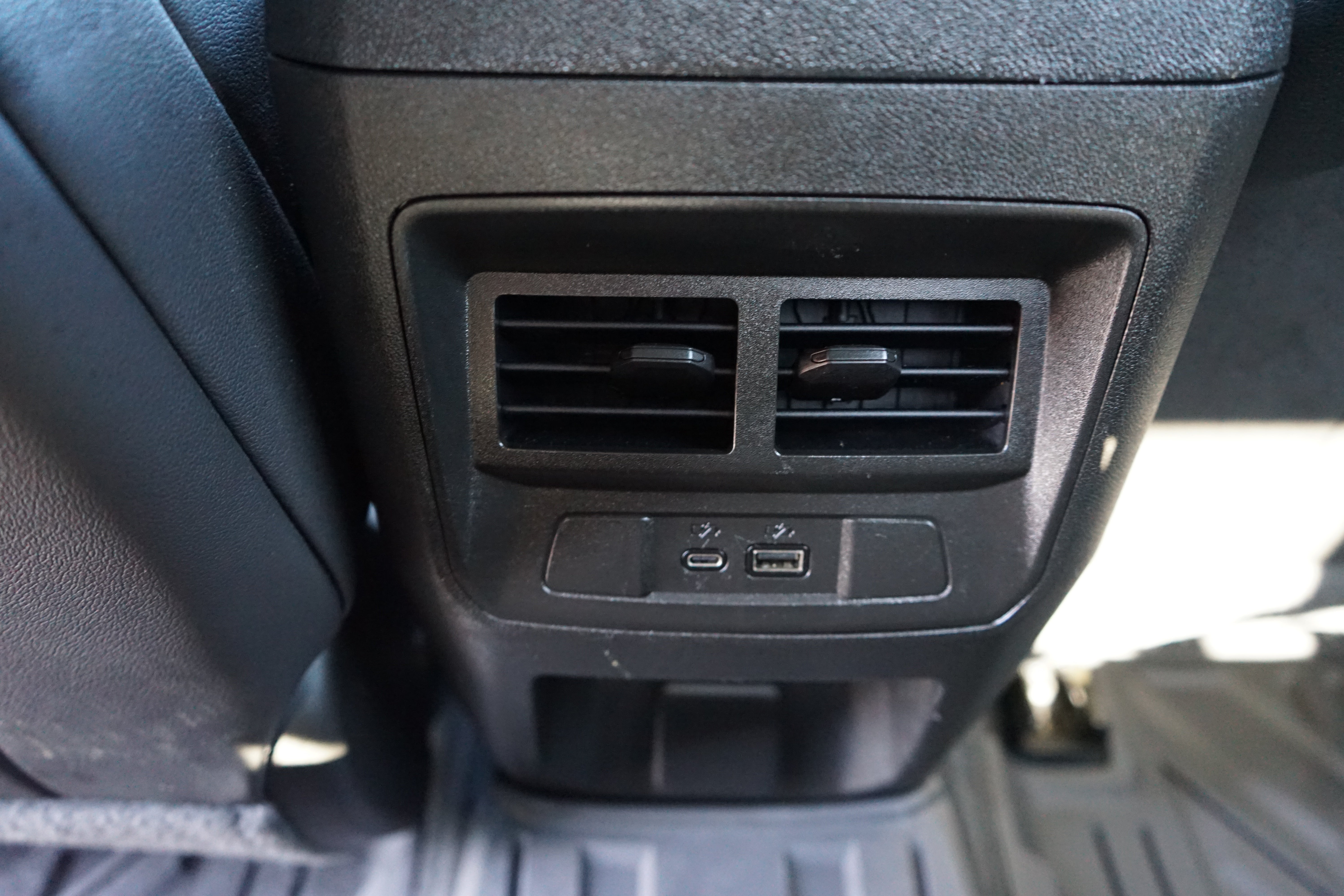 2023 GMC Canyon 4WD AT4