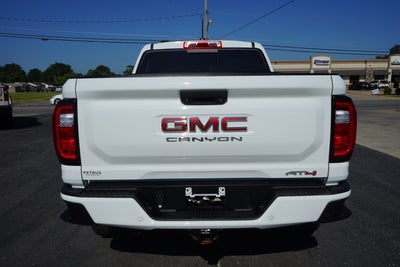 2023 GMC Canyon 4WD AT4