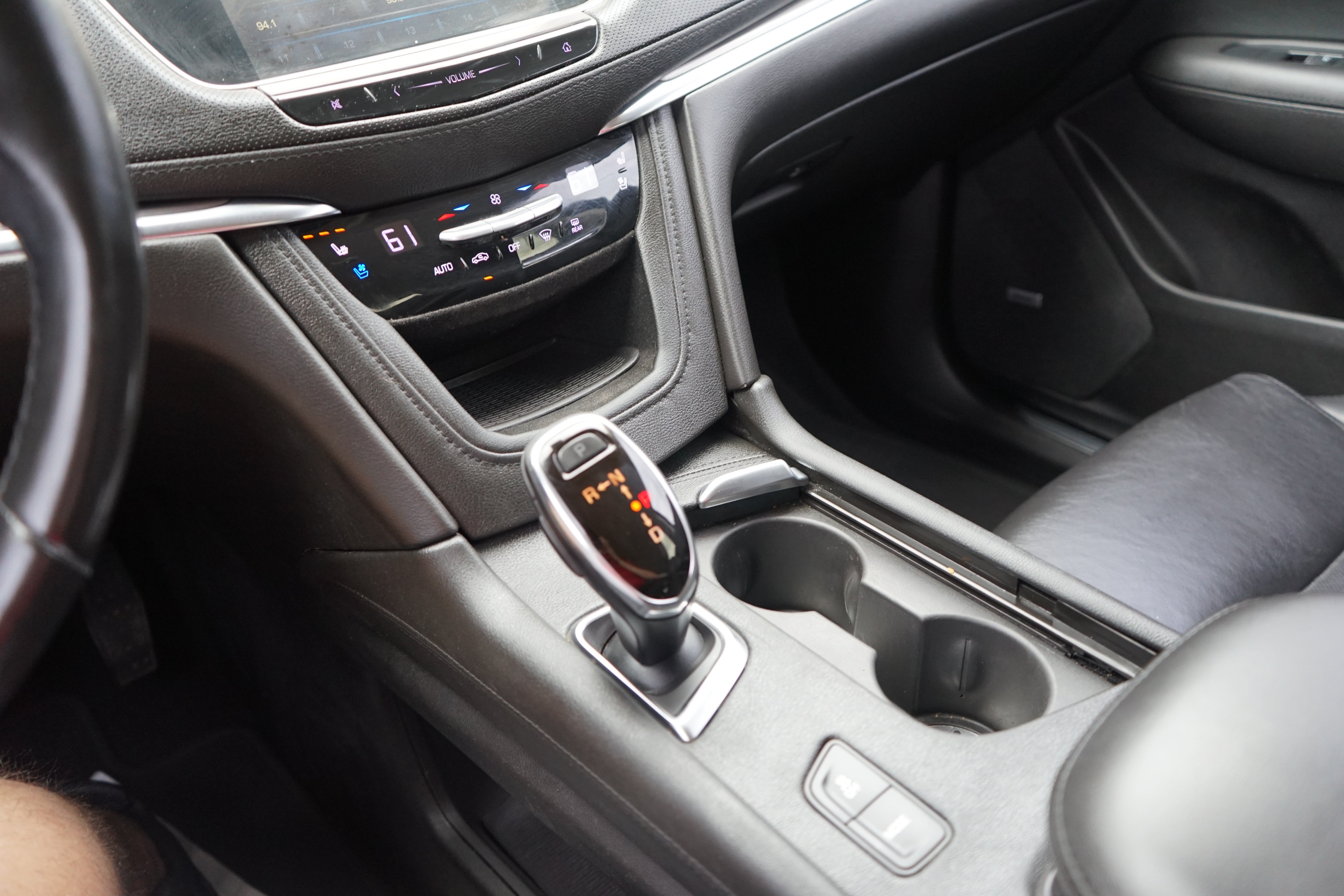 2018 Cadillac XT5 Premium Luxury FWD