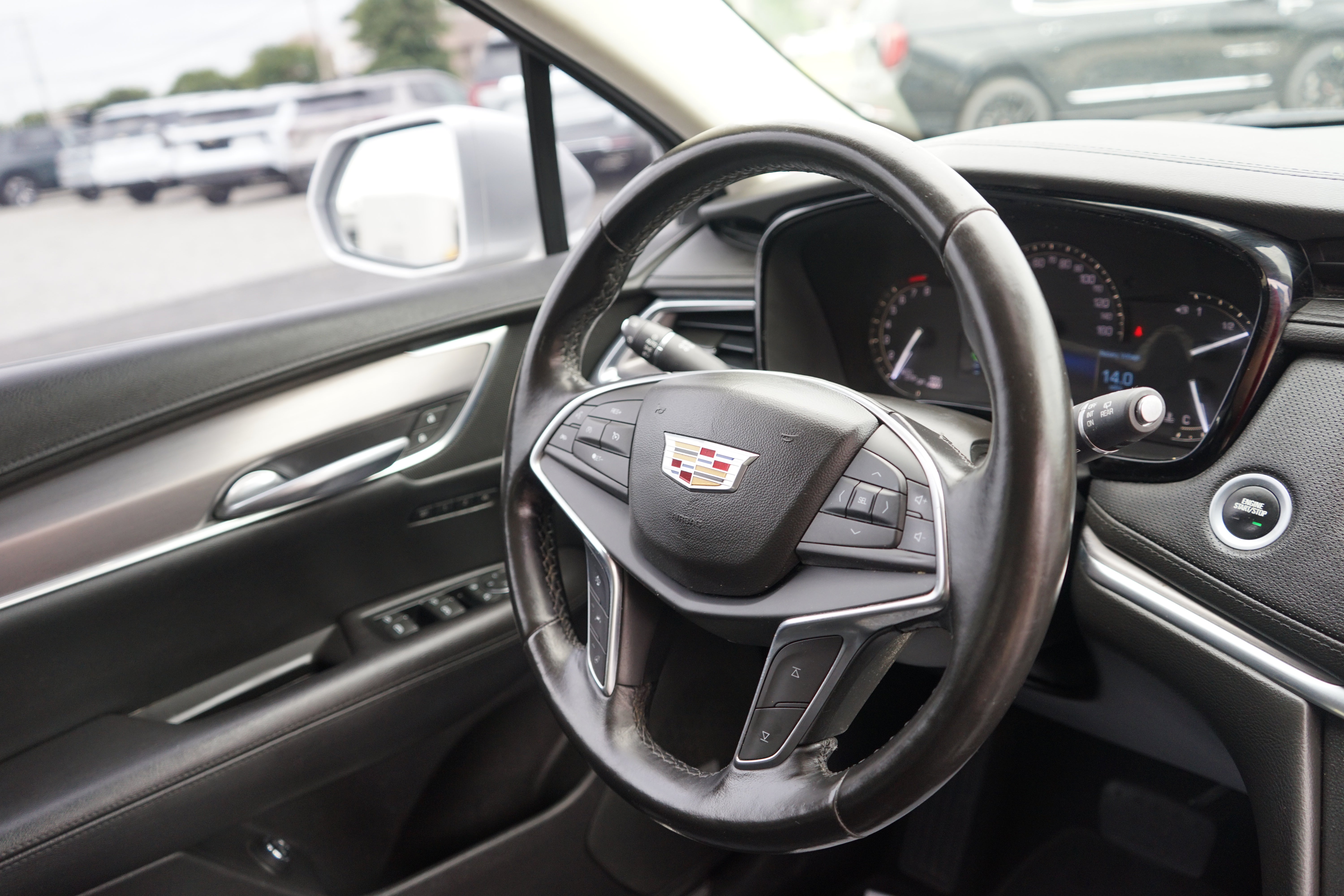 2018 Cadillac XT5 Premium Luxury FWD