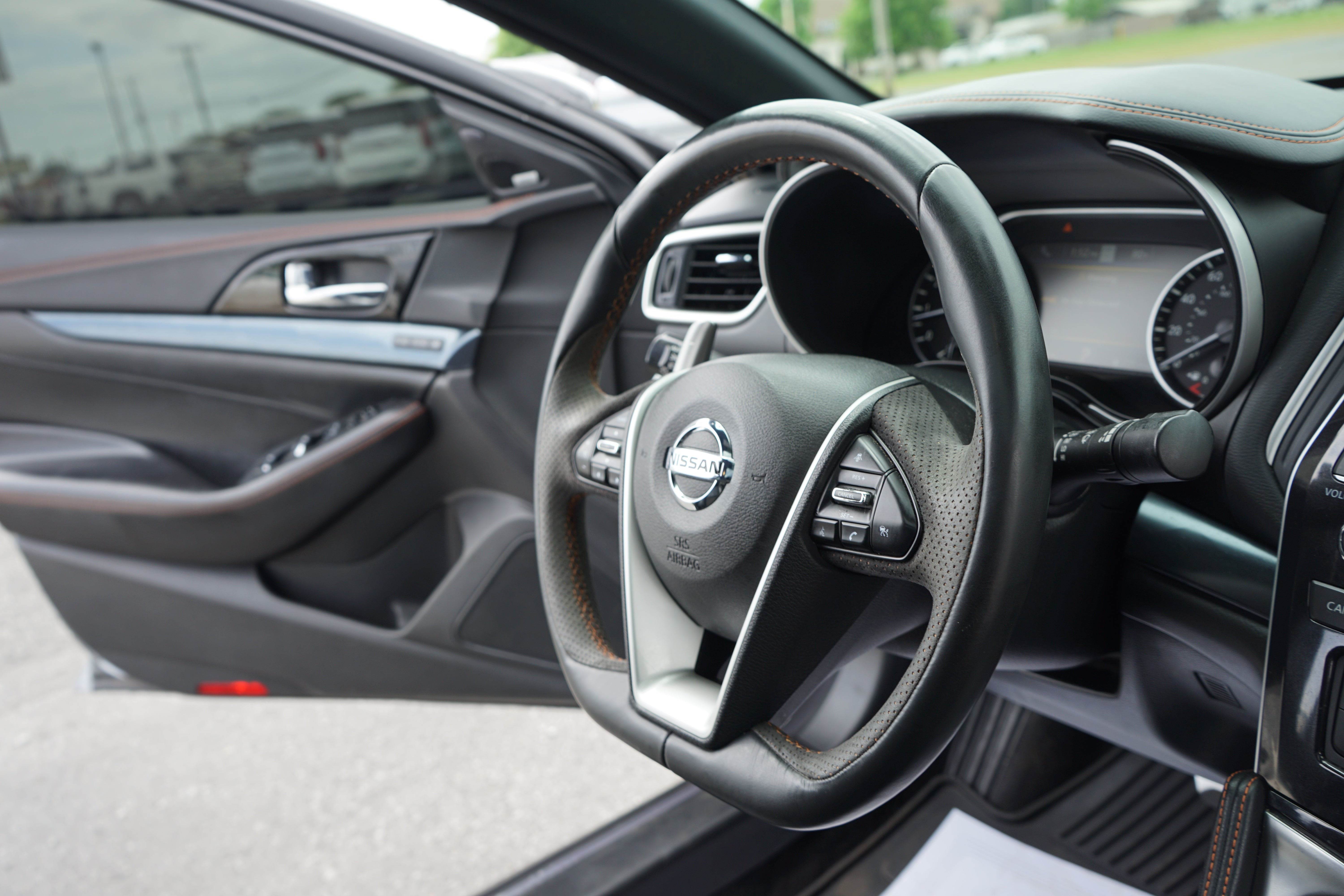 2022 Nissan Maxima SR