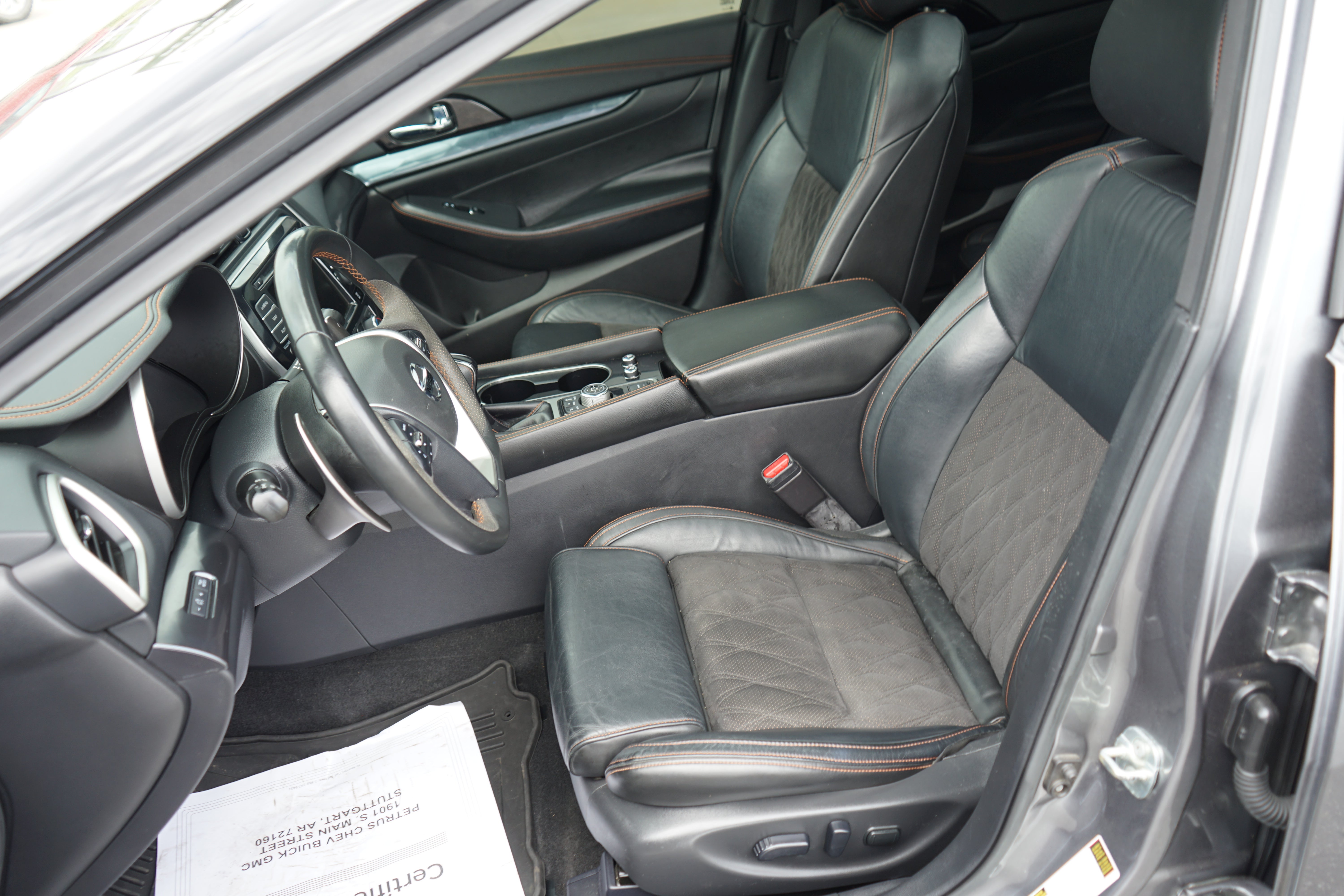 2022 Nissan Maxima SR