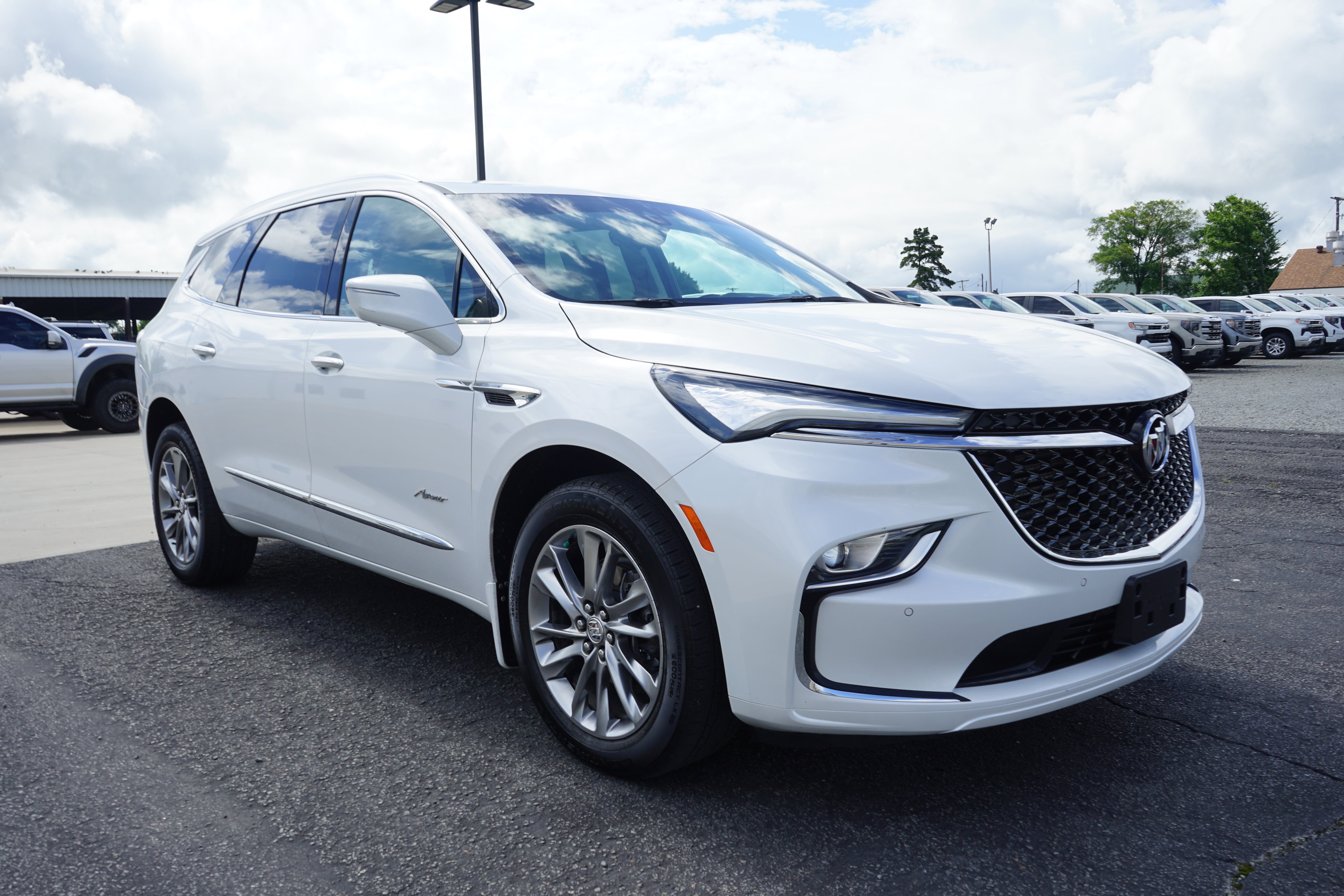 2023 Buick Enclave Avenir