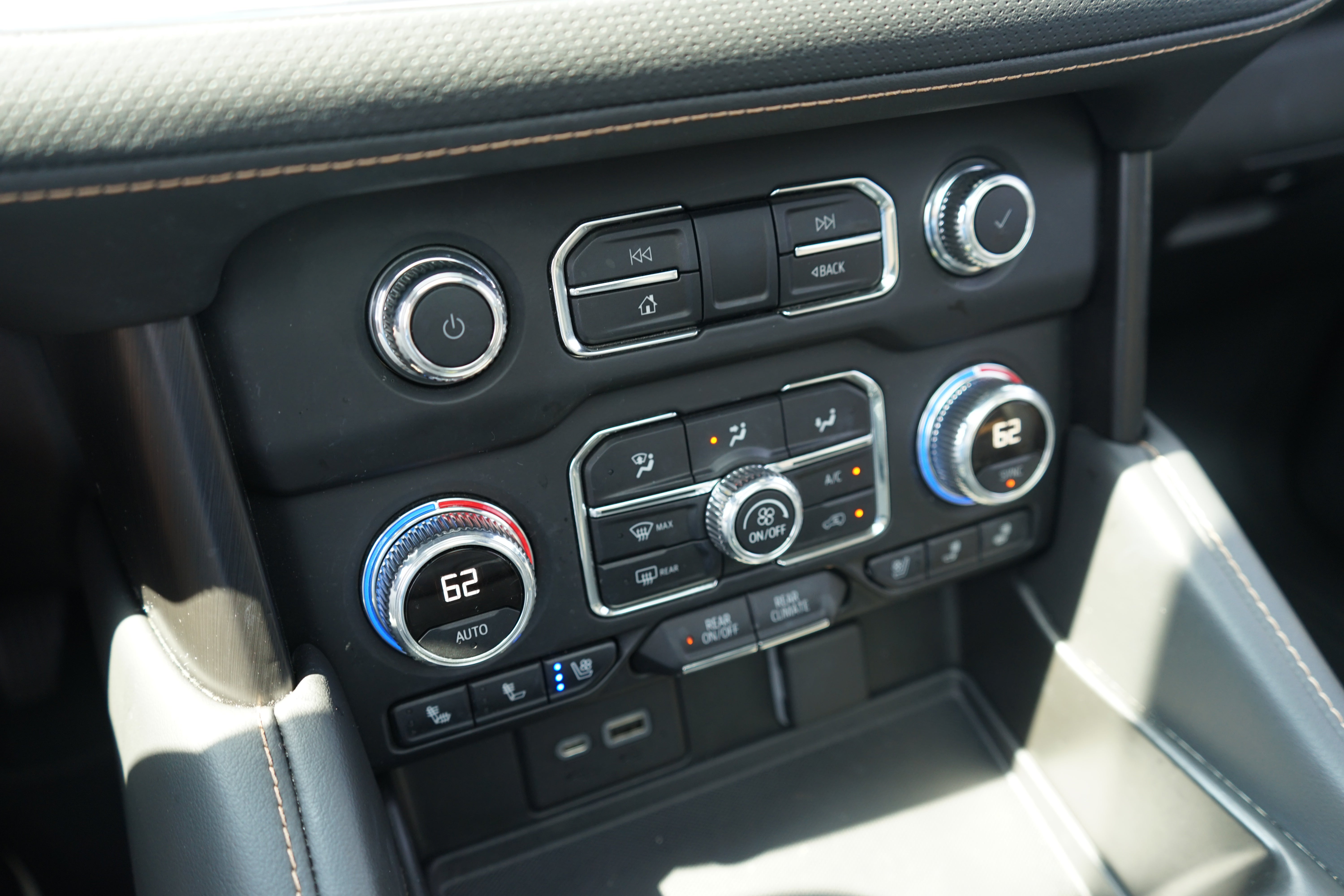 2022 GMC Yukon AT4