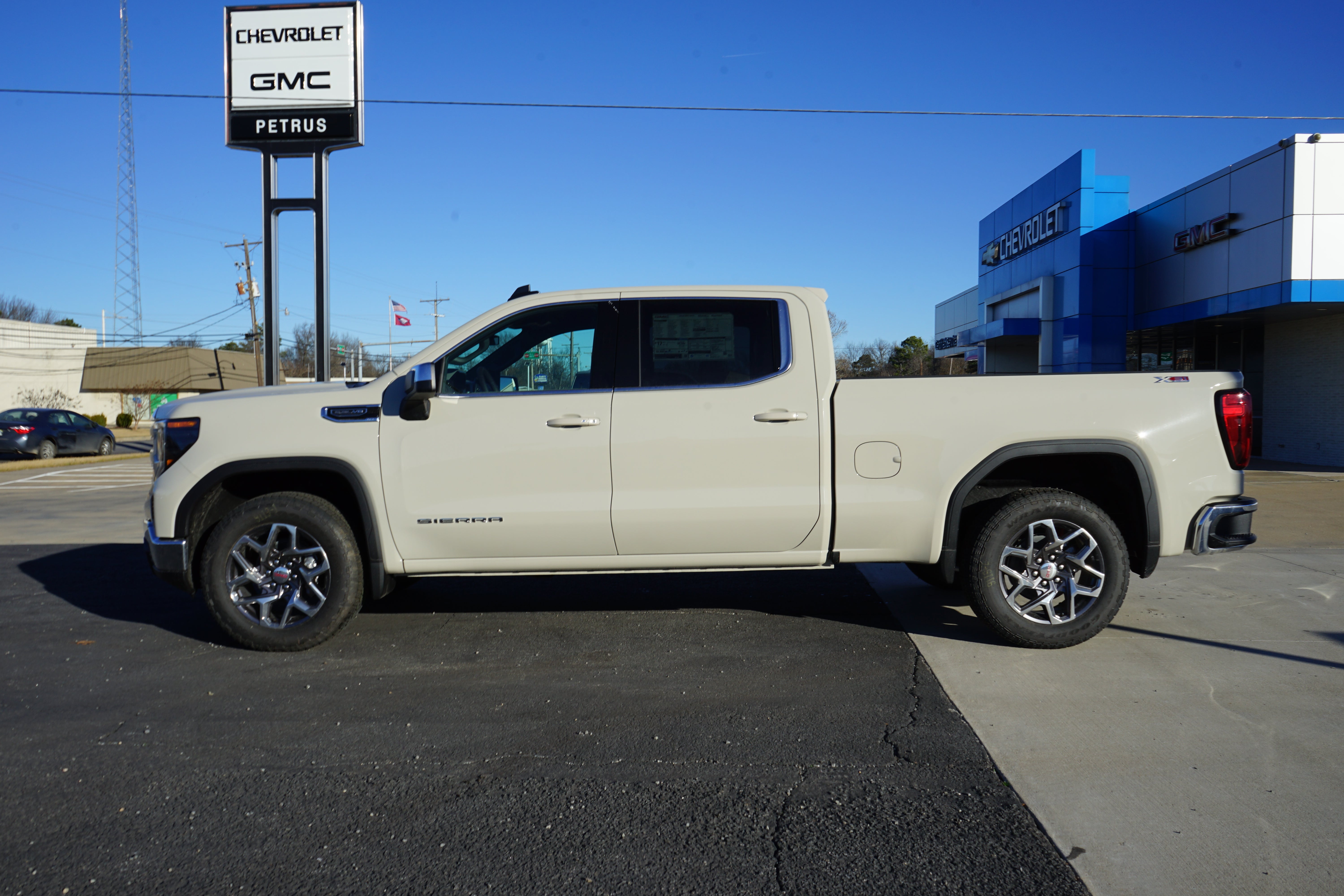 2026 GMC Sierra 1500 SLE