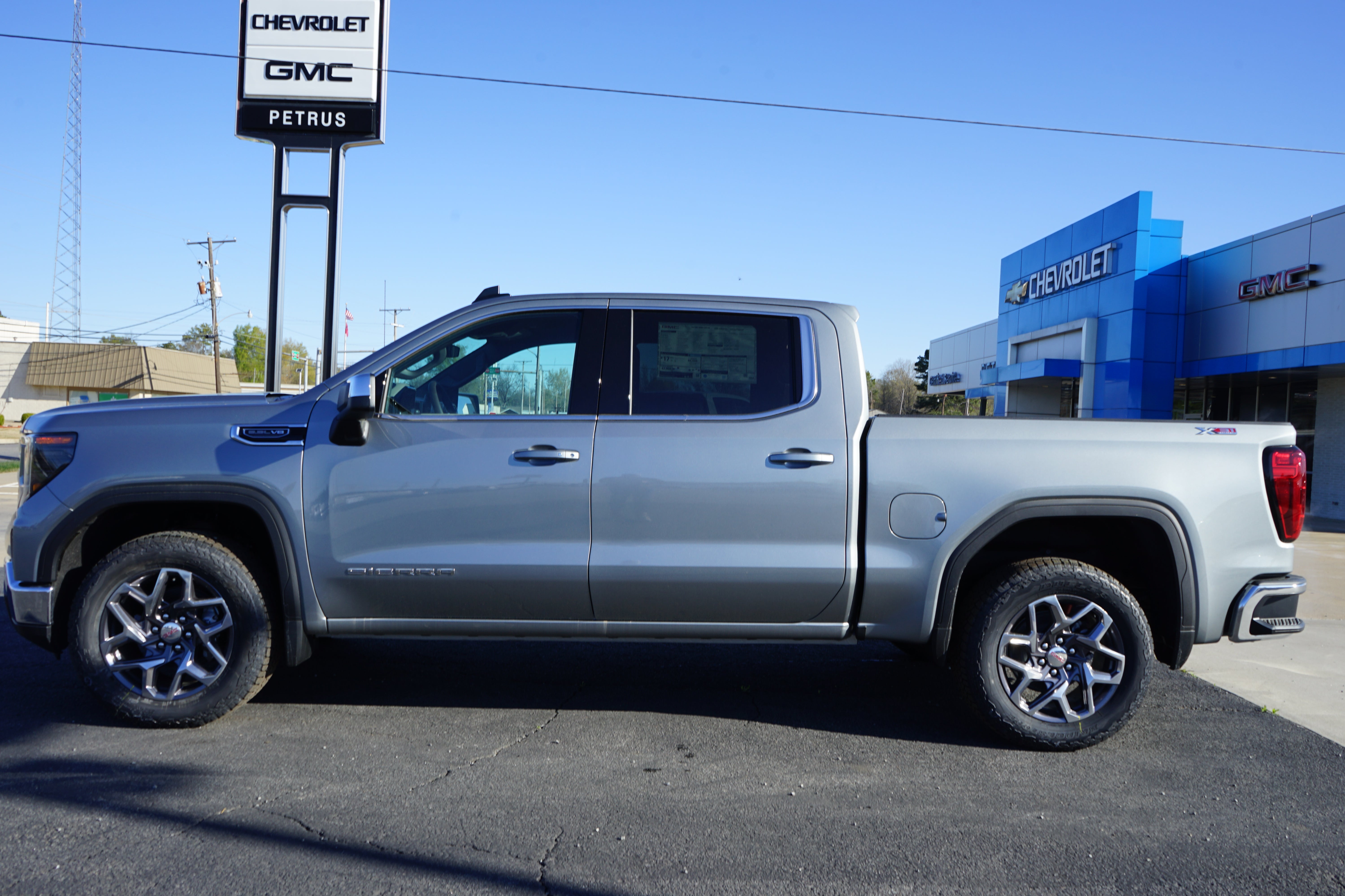 2026 GMC Sierra 1500 SLE